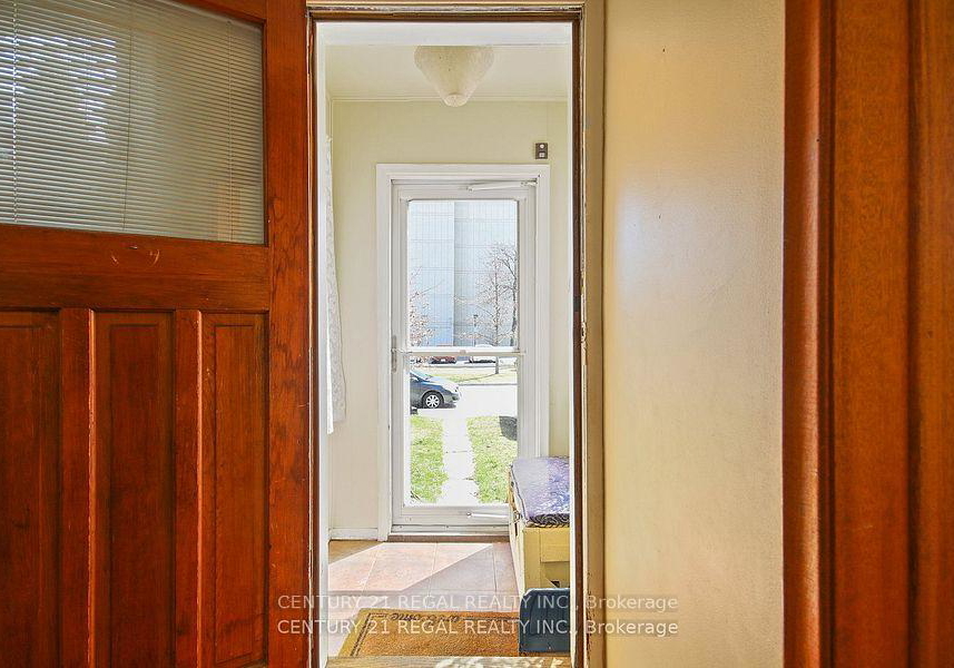 102-newcastle-street-etobicoke-ontario-w12642010