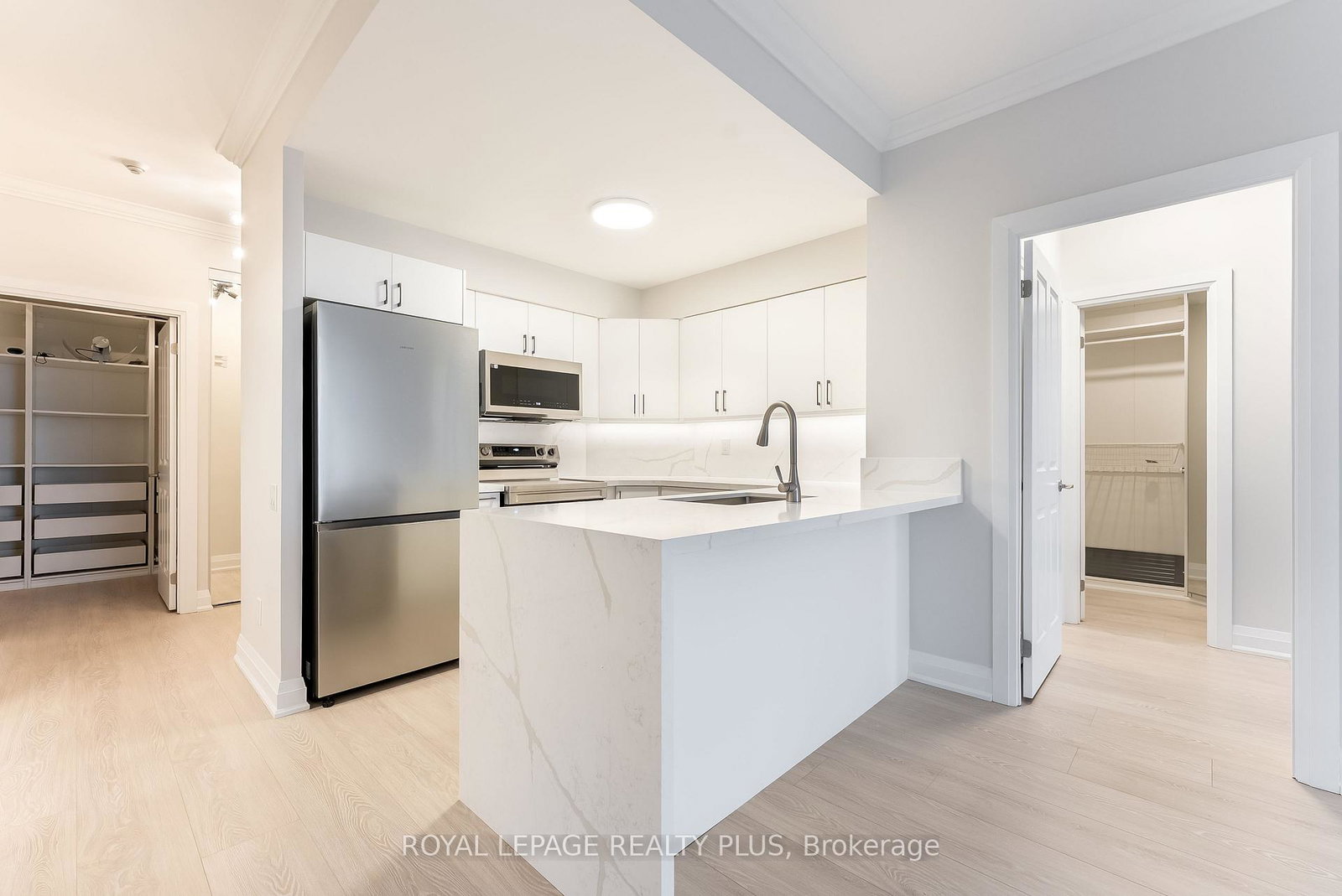40-old-mill-road-oakville-ontario-w12642366