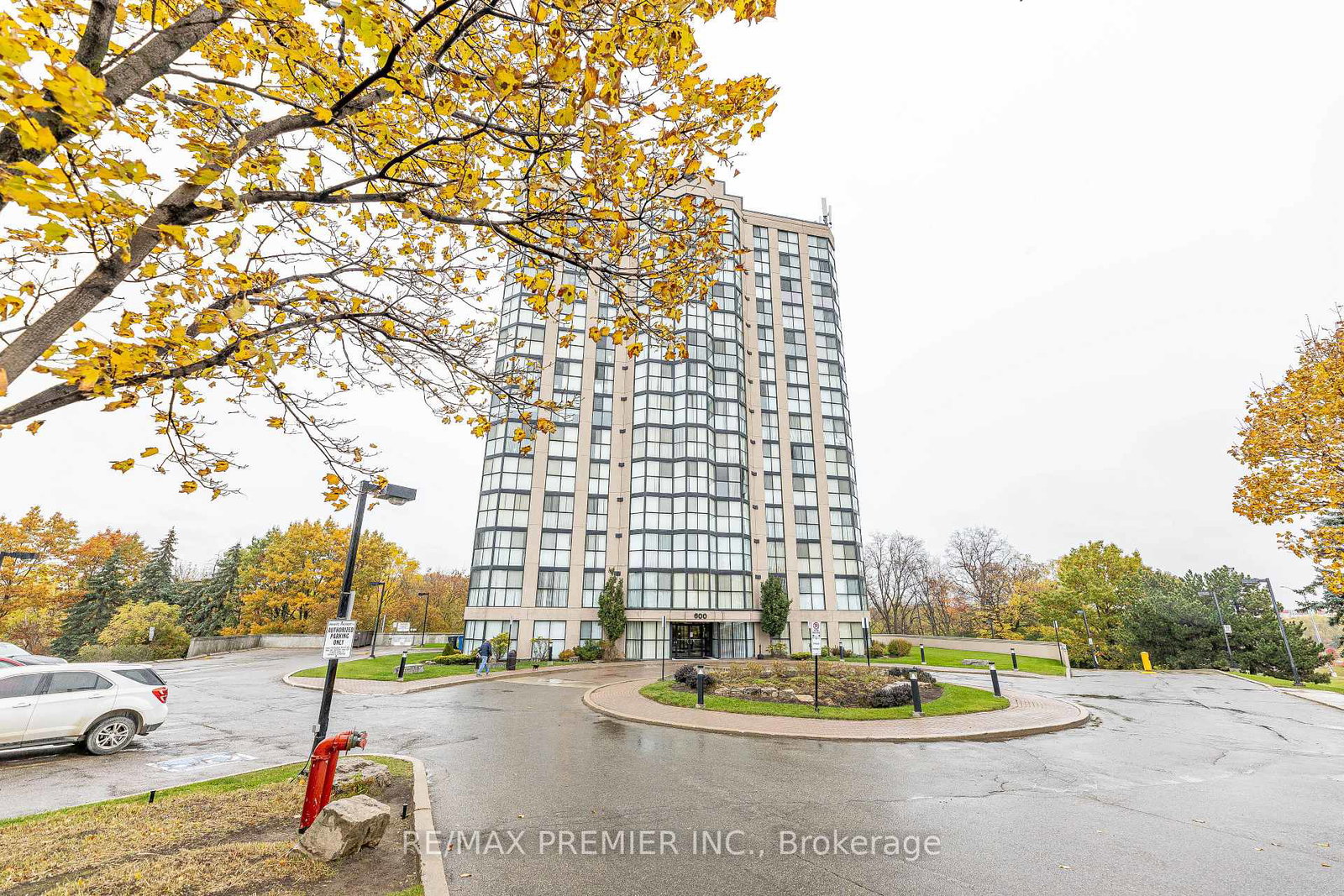 600-rexdale-boulevard-etobicoke-ontario-w12642952