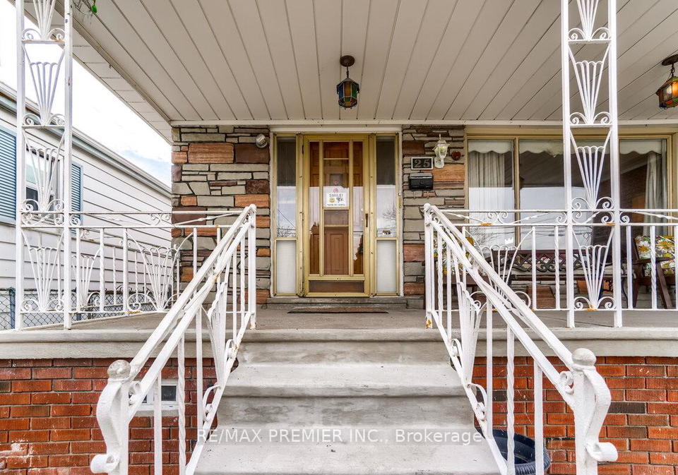 25-bentworth-avenue-north-york-ontario-w12642976