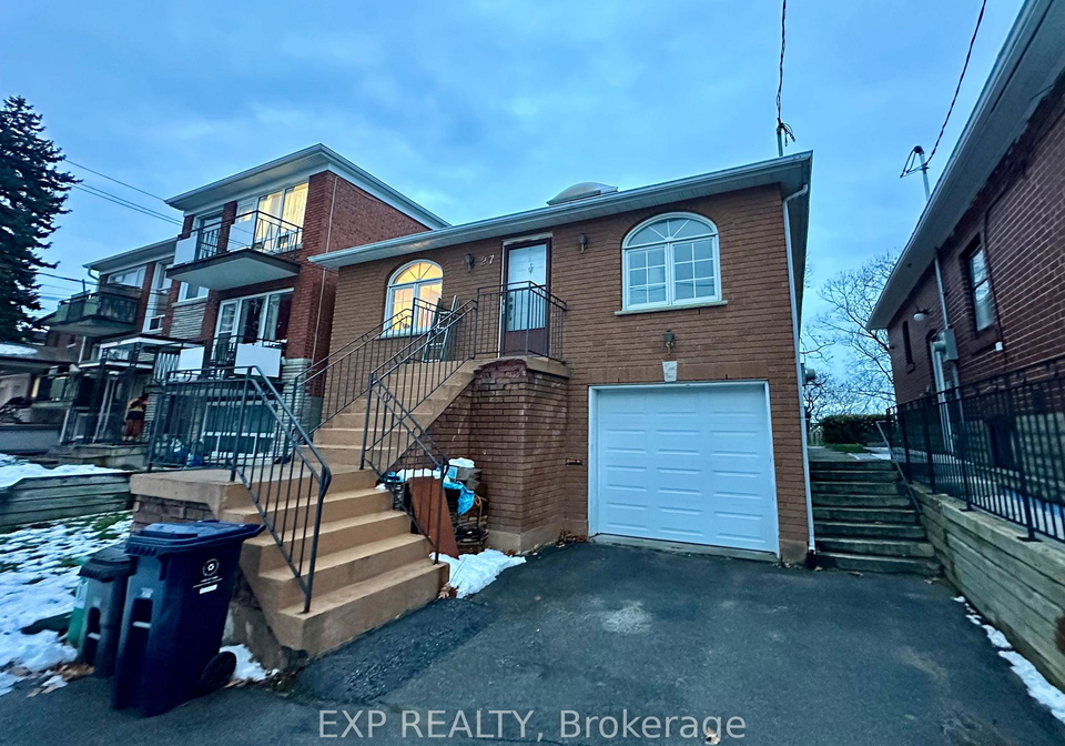 27-venn-crescent-toronto-ontario-w12643092