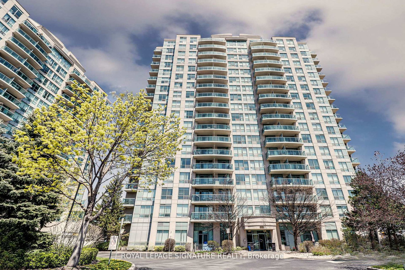 2545-erin-centre-boulevard-mississauga-ontario-w12643410