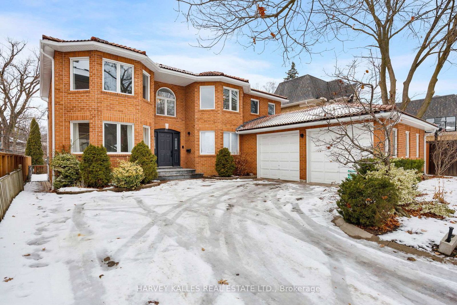 22-finchley-road-etobicoke-ontario-w12643424