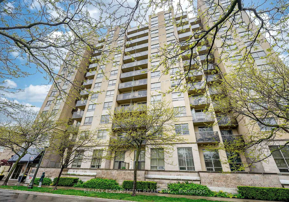 4-elsinore-path-etobicoke-ontario-w12643440