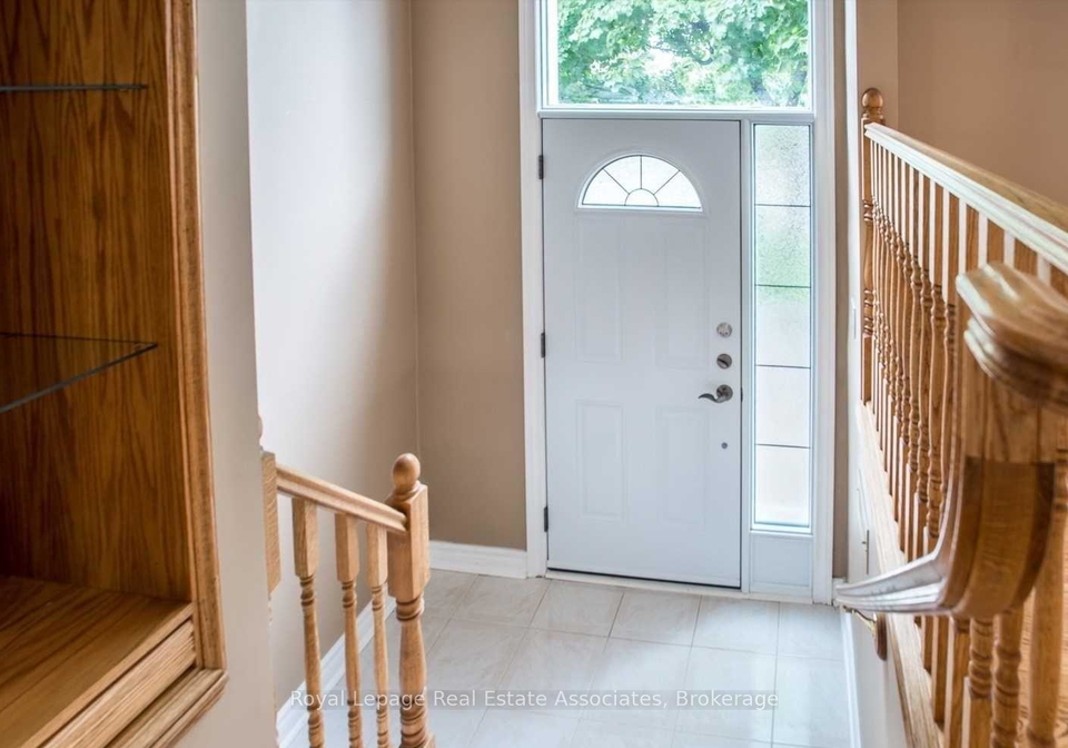 9-wilton-drive-brampton-ontario-w12643720