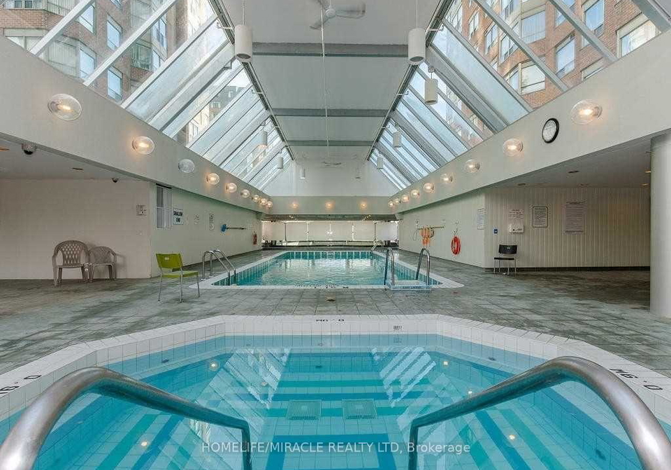 335-webb-drive-mississauga-ontario-w12644076