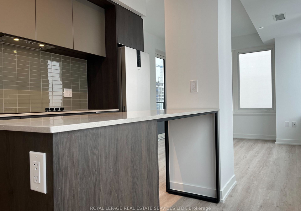 395-square-one-drive-mississauga-ontario-w12644244