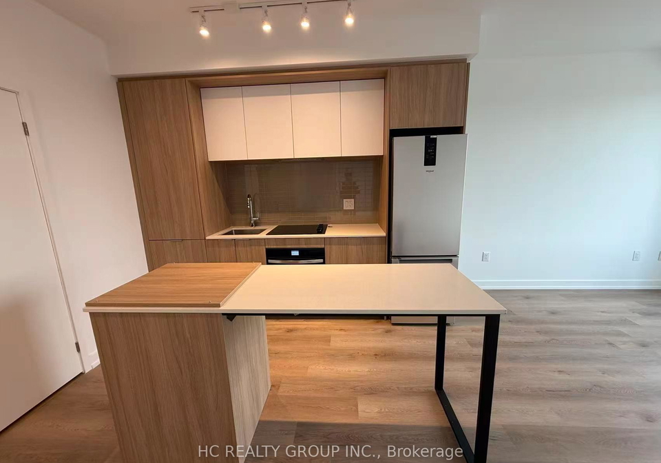 395-square-one-drive-mississauga-ontario-w12644410