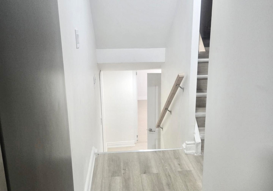 59-lionshead-out-brampton-ontario-w12644592