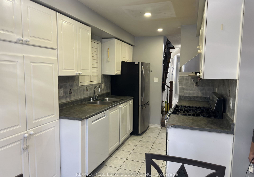 40-ridgefield-court-brampton-ontario-w12644854