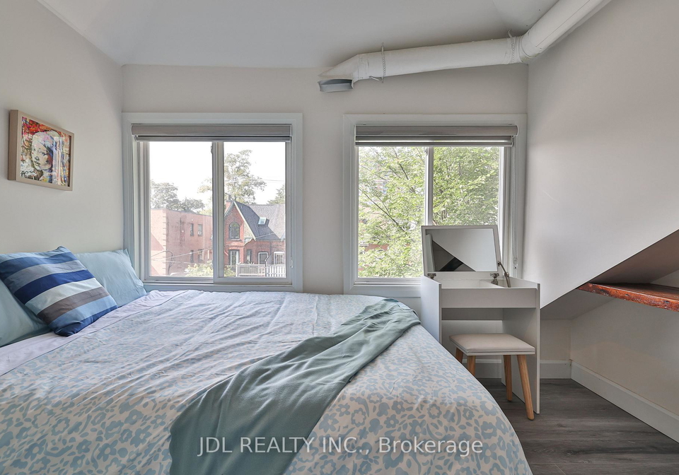 5-sorauren-avenue-toronto-ontario-w12644916
