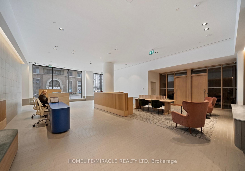 395-square-one-drive-mississauga-ontario-w12644956