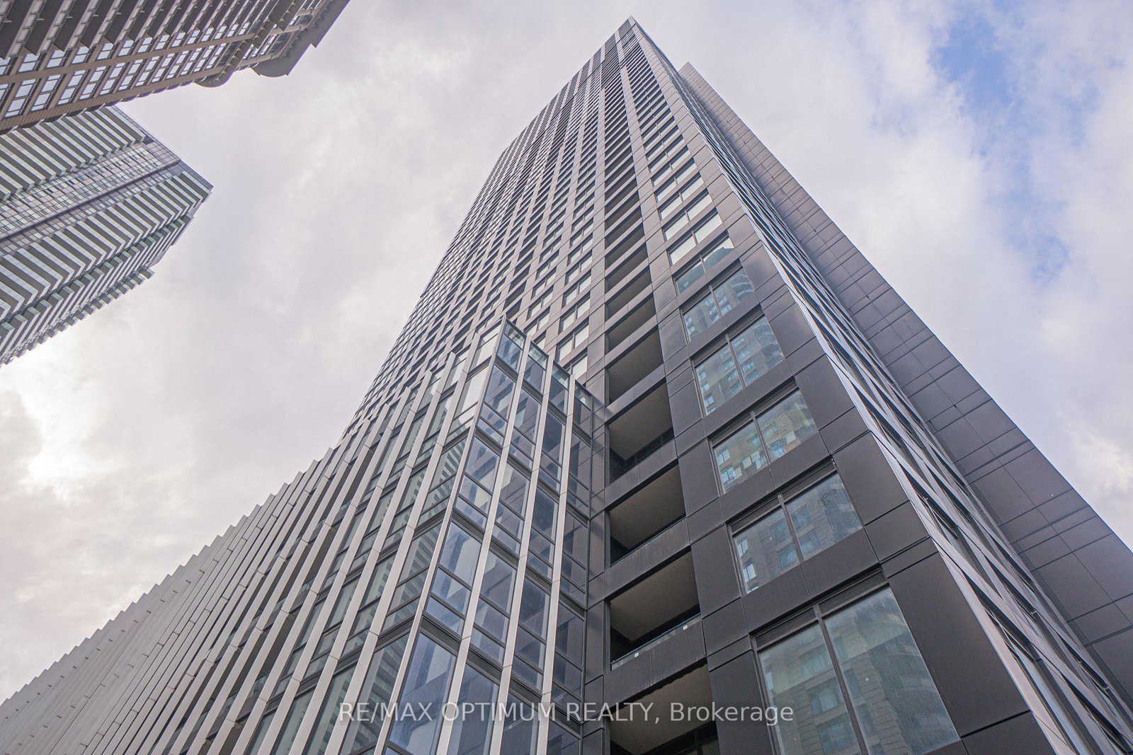 395-square-one-drive-mississauga-ontario-w12644998