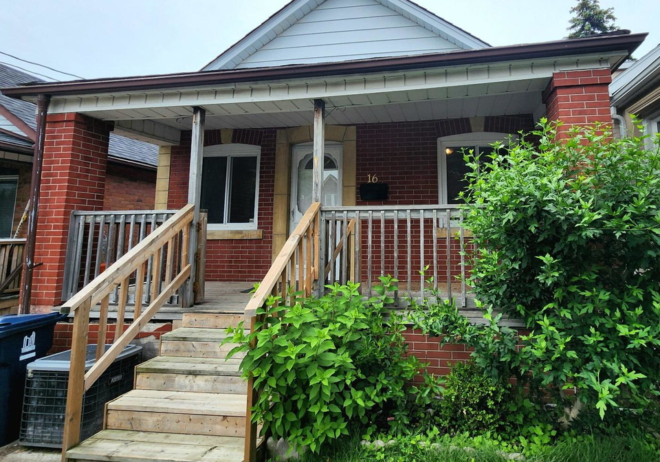 16-sixteenth-street-etobicoke-ontario-w12645108