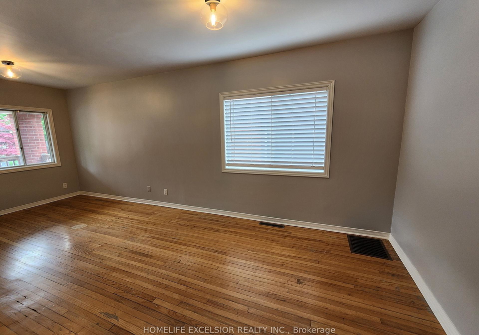 16-sixteenth-street-etobicoke-ontario-w12645108