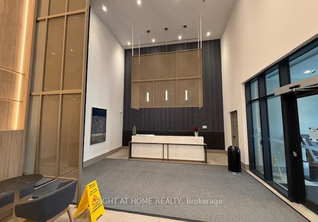 430-square-one-drive-mississauga-ontario-w12645124
