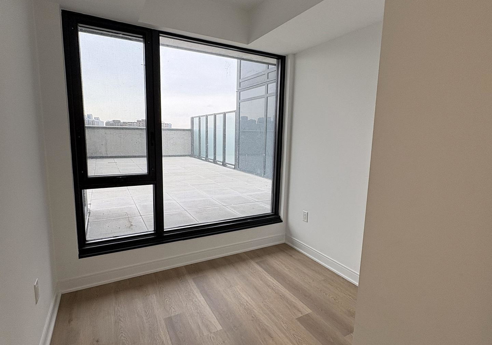 86-dundas-street-mississauga-ontario-w12645396