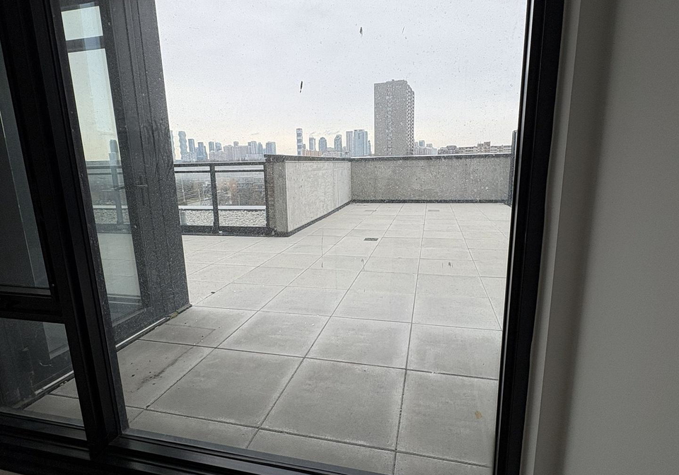 86-dundas-street-mississauga-ontario-w12645396