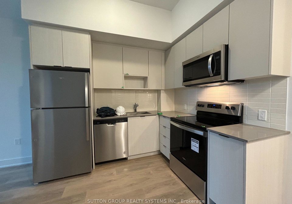 204-burnhamthorpe-road-e-mississauga-ontario-w12645424