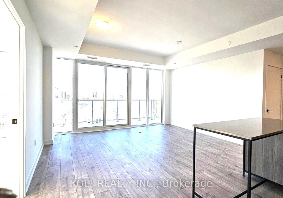 220-missinnihe-way-mississauga-ontario-w12645514