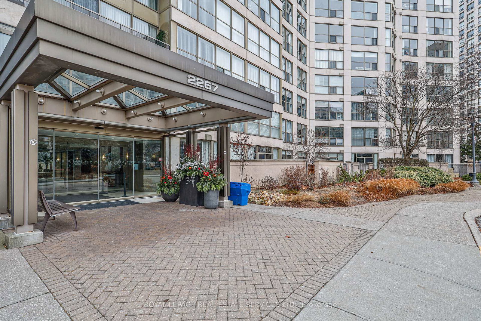 2267-lake-shore-boulevard-w-etobicoke-ontario-w12646040