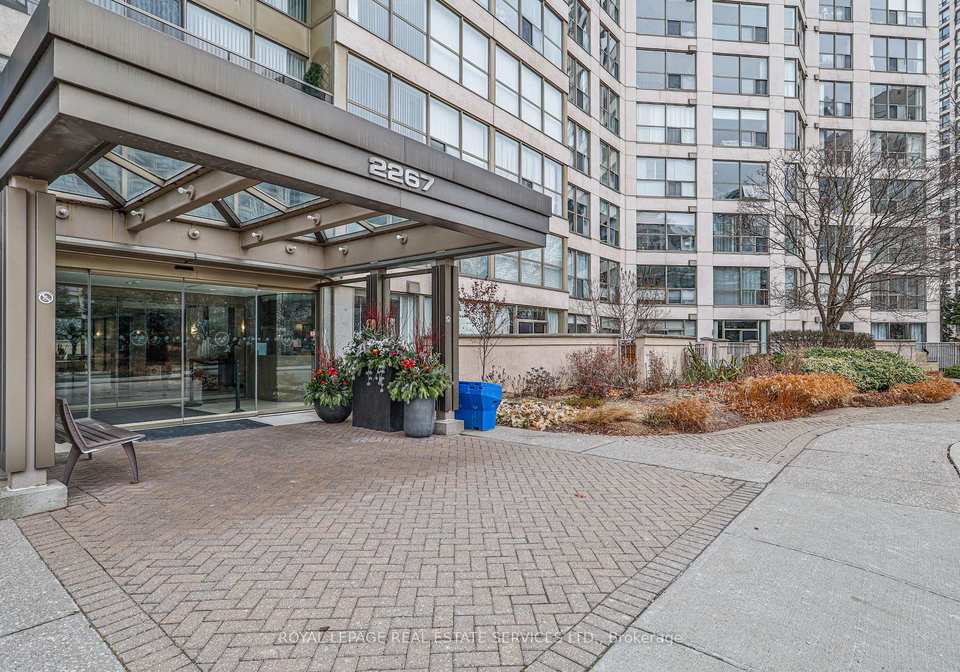 2267-lake-shore-boulevard-w-etobicoke-ontario-w12646040