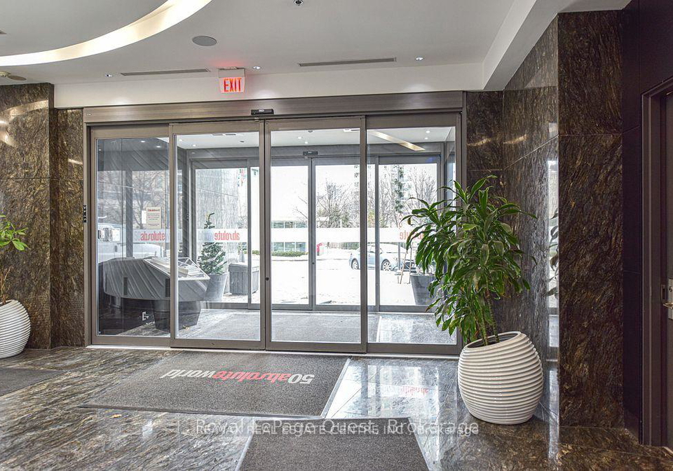 50-absolute-avenue-mississauga-ontario-w12646462