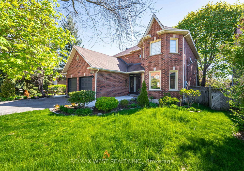 2932-redbud-avenue-oakville-ontario-w12647032