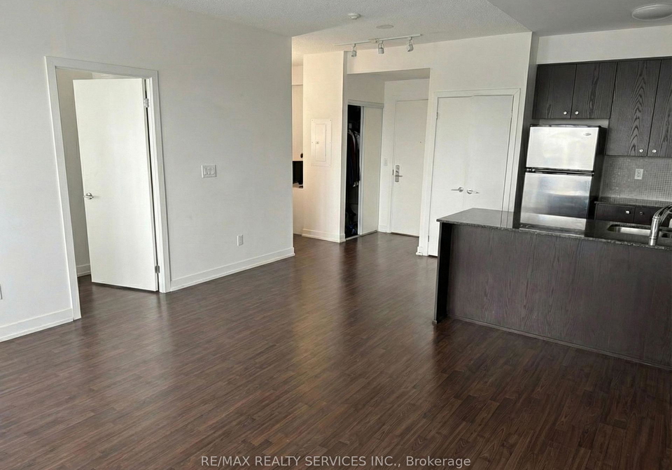 5101-dundas-street-w-etobicoke-ontario-w12647060