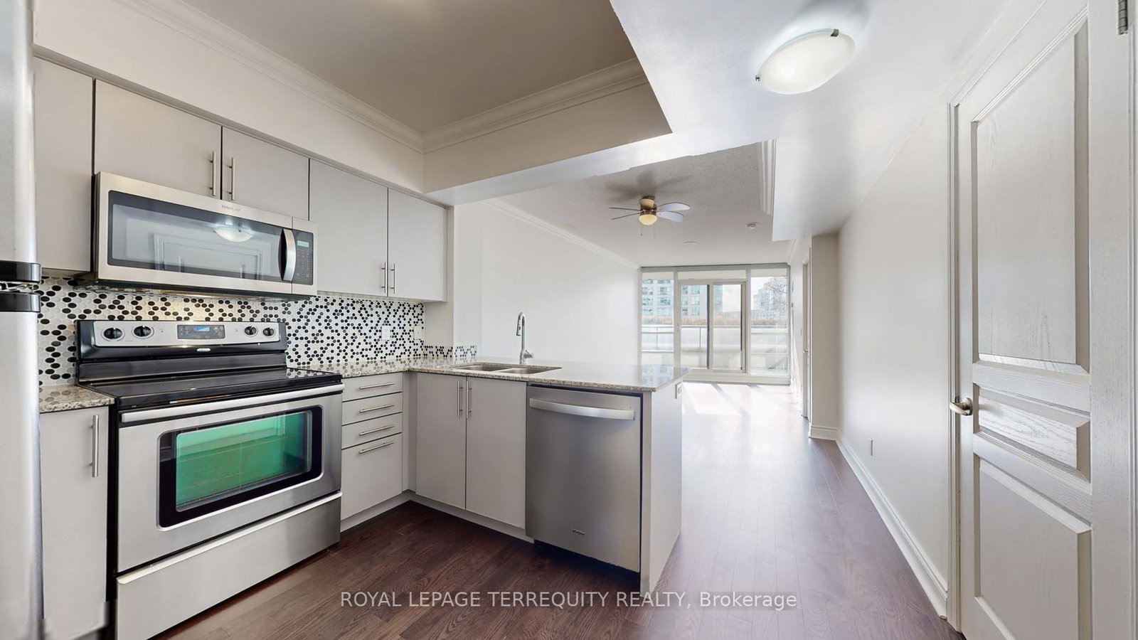 2240-lake-shore-boulevard-w-etobicoke-ontario-w12647112