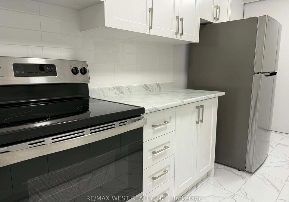 370-dixon-road-etobicoke-ontario-w12647262