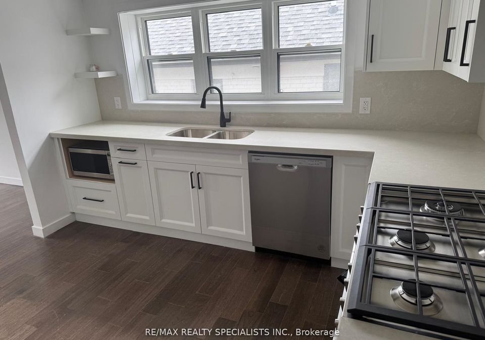 298-south-kingsway-s-toronto-ontario-w12647318