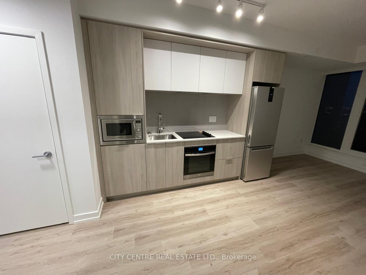 395-square-one-drive-mississauga-ontario-w12647326