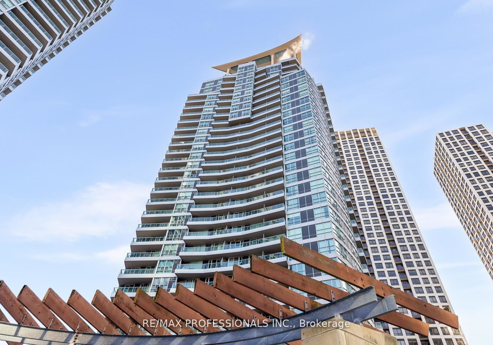 33-elm-drive-w-mississauga-ontario-w12647930