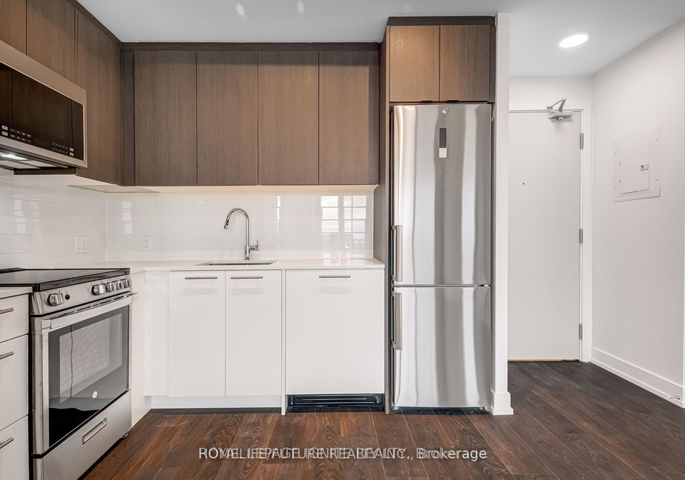 225-veterans-drive-brampton-ontario-w12647932