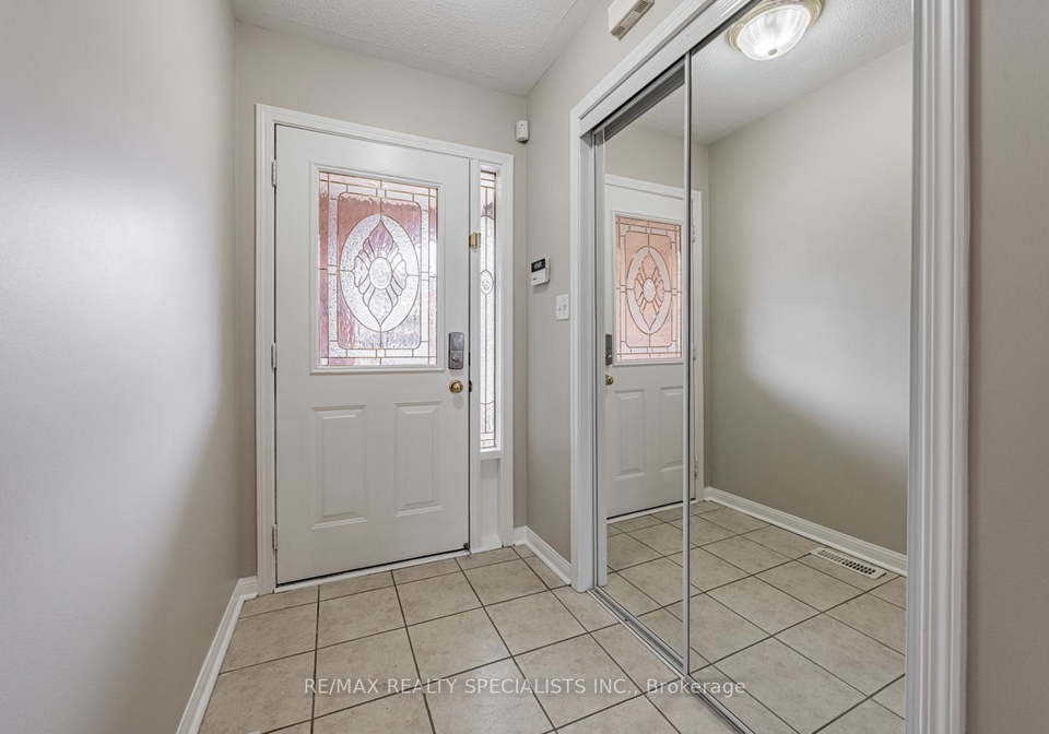 744-edwards-avenue-milton-ontario-w12648318