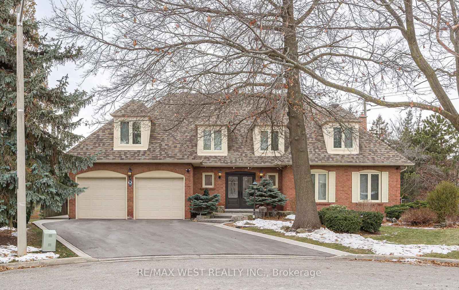 8-oakridge-court-brampton-ontario-w12648526