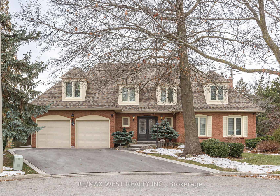 8-oakridge-court-brampton-ontario-w12648526