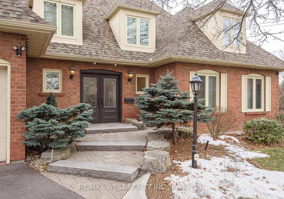 8-oakridge-court-brampton-ontario-w12648526