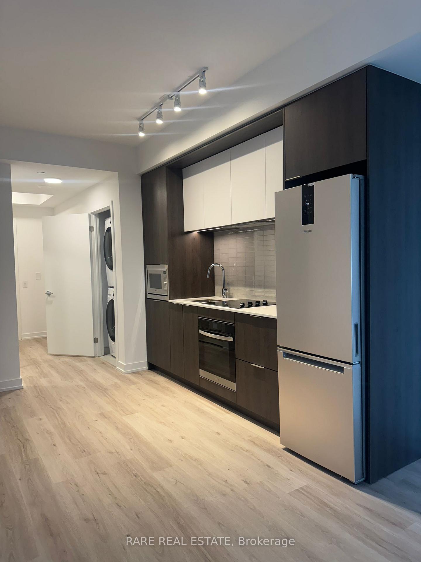 395-sqare-one-drive-mississauga-ontario-w12648874