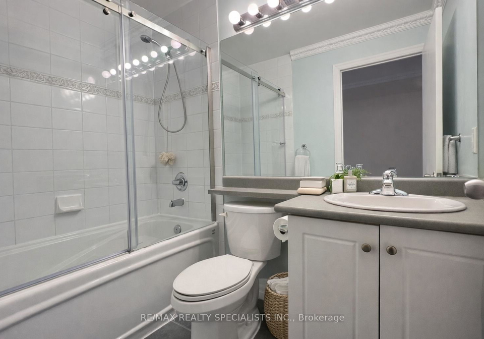 1359-rathburn-road-e-mississauga-ontario-w12649010