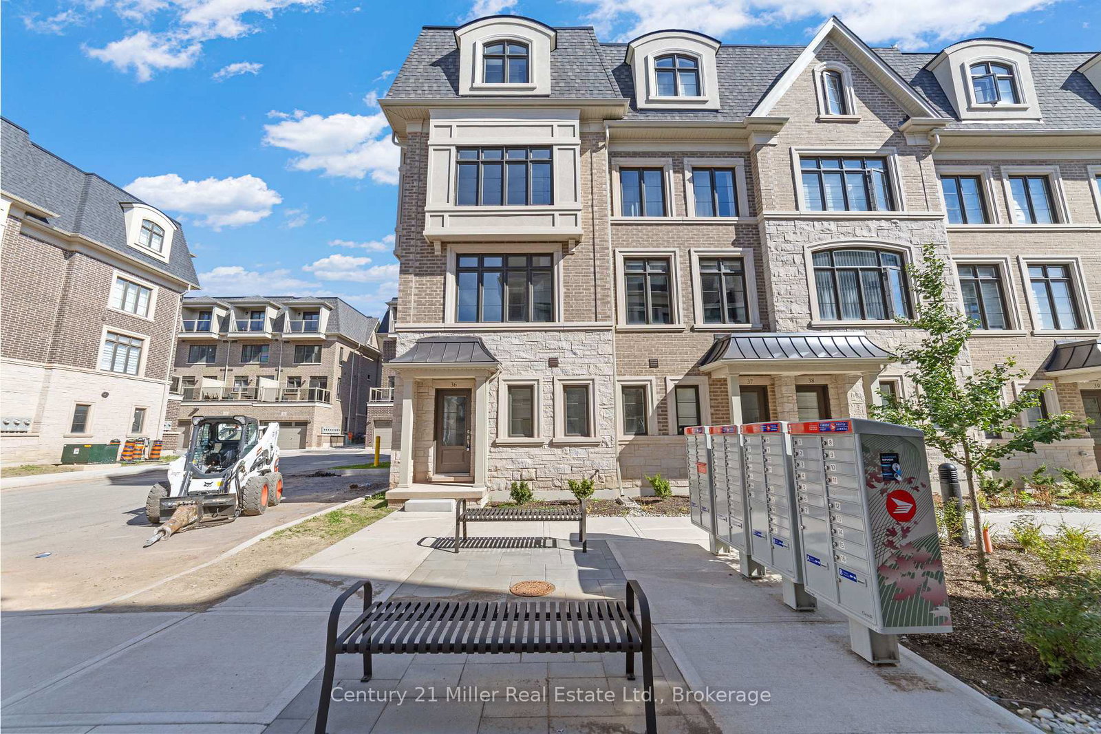 260-melody-common-oakville-ontario-w12649202