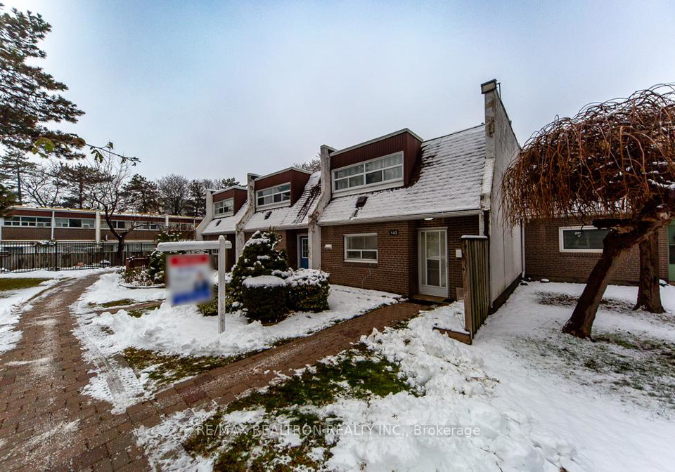 34-venetian-crescent-york-ontario-w12649206