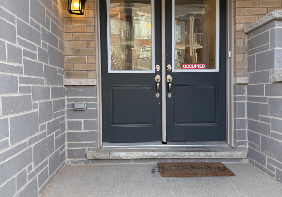 27-arrowview-drive-brampton-ontario-w12649268