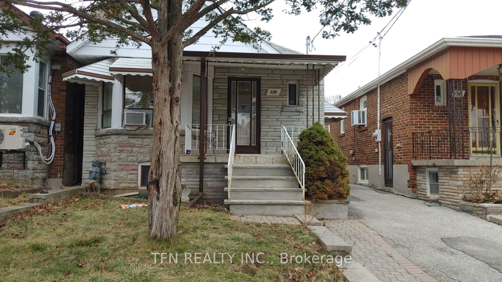 138-times-road-north-york-ontario-w12649672