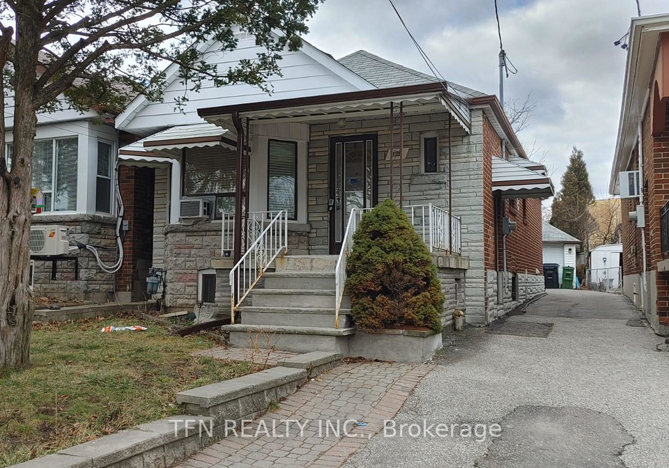 138-times-road-north-york-ontario-w12649672