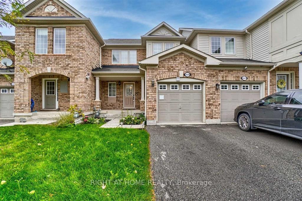 2439-springforest-drive-oakville-ontario-w12649902