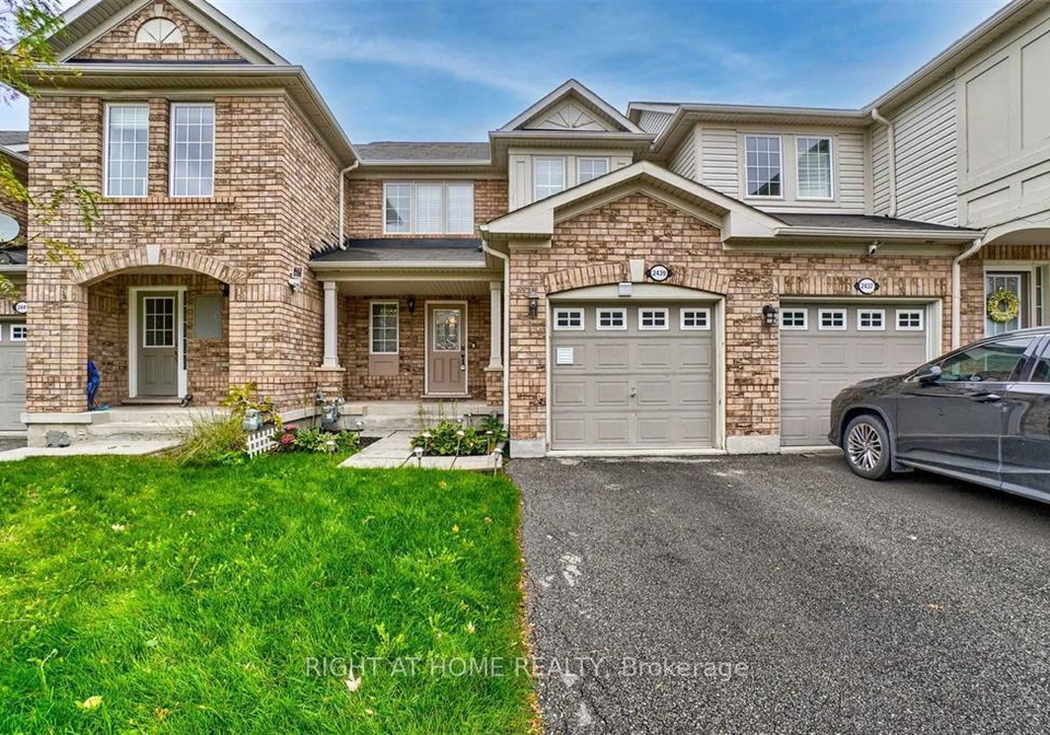 2439-springforest-drive-oakville-ontario-w12649902