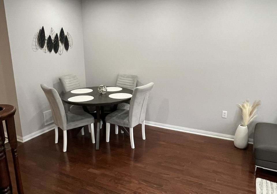 2439-springforest-drive-oakville-ontario-w12649902
