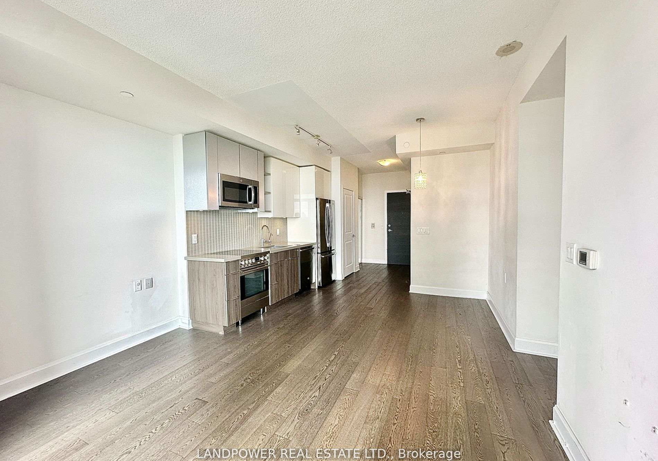 33-shore-breeze-drive-etobicoke-ontario-w12649952